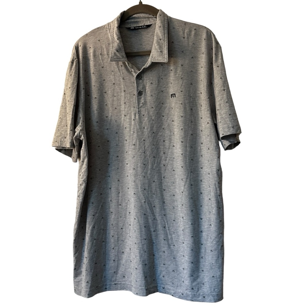 TravisMathew pullover polo shirt men’s XL. Gray with arrows print